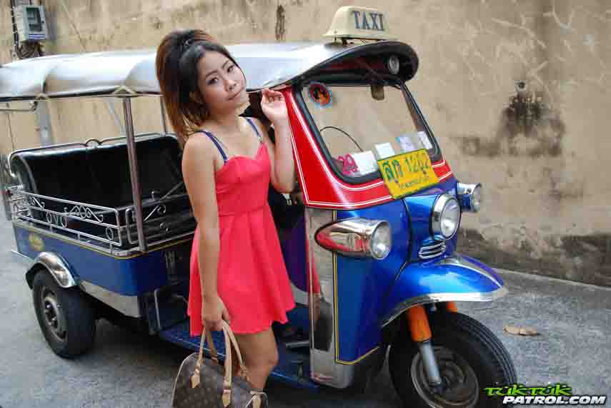 Farina set 1 tuktuk patrol (12 pics)